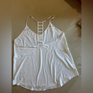 LULULEMON Running Top don’t have the size tag